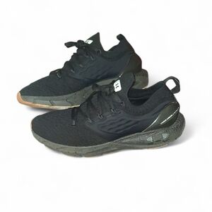 Under Armour Men's Black Athletic Running Shoes